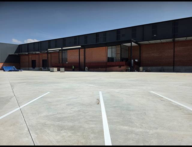 2,199M² WAREHOUSE TO LET IN GOSFORTH PARK